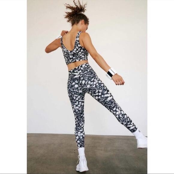 NWOT Free people Movement Printed Lose Control Wrap Leggings Floral Sz S - Picture 3 of 8